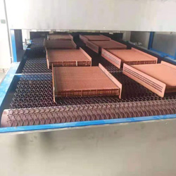 大型工程机械散热器钎焊炉